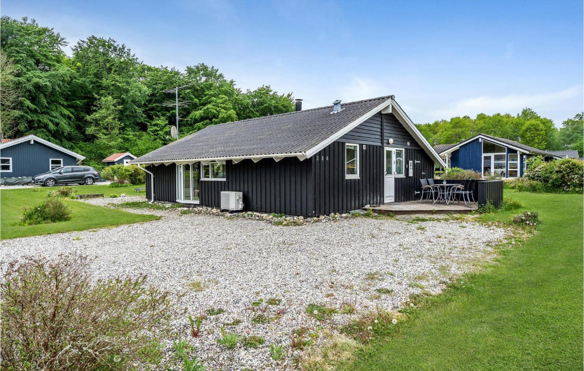 3 Bedroom In Juelsminde * Sonderby (Midtjylland)